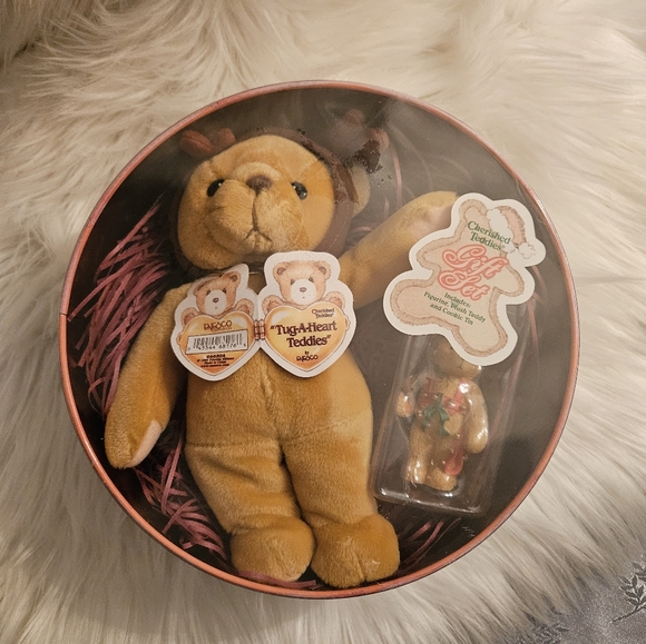 New Cherished Teddies Christmas Gift Set Plush Ornament & Tin - Picture 10 of 10